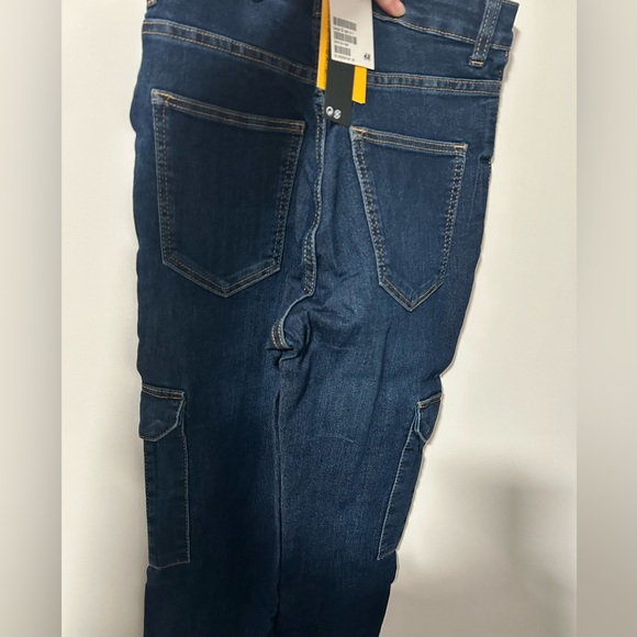 SOLD - Picture 4 of 5